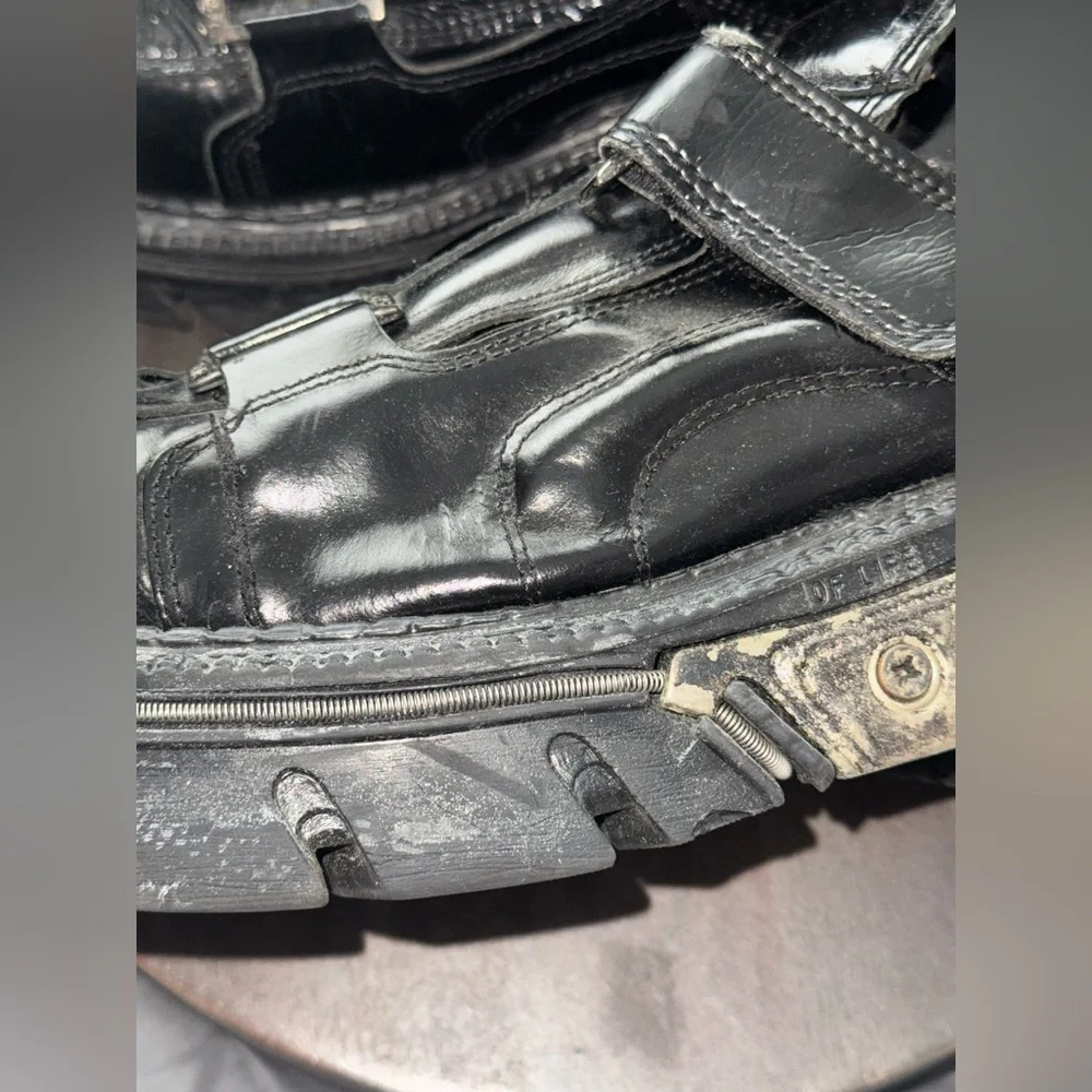 💥SALE💥Aldo Stone Ridge Chunky Tech Sole Strap Black Leather Industrial EU 46